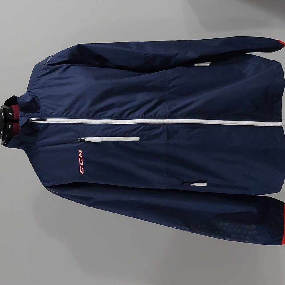 CCM Lightweight Jacket Size Large Blue
